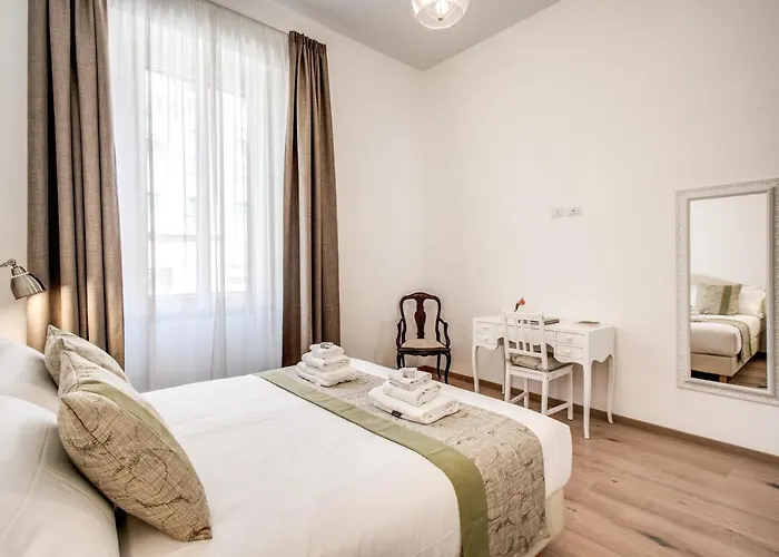 3 Bedrooms Vatican Center * Rome